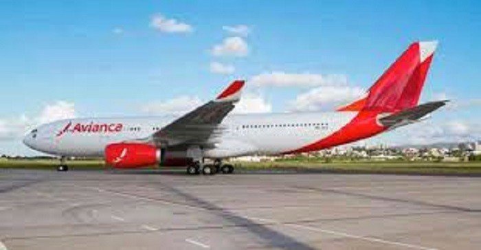 A empresa aérea Avianca declara falência
