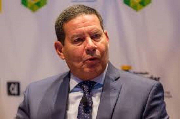 Vice presidente Mourão está de acordo com distribuição de cargos e verbas aos deputados do Centrão