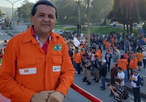 Gestão da Petrobras mentiu ao afirmar ao deputado federal Paulo Azi que não tinha planos de hibernação para o Nordeste e norte capixaba