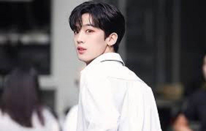 Morre cantor do grupo K-pop TST, aos 28 anos