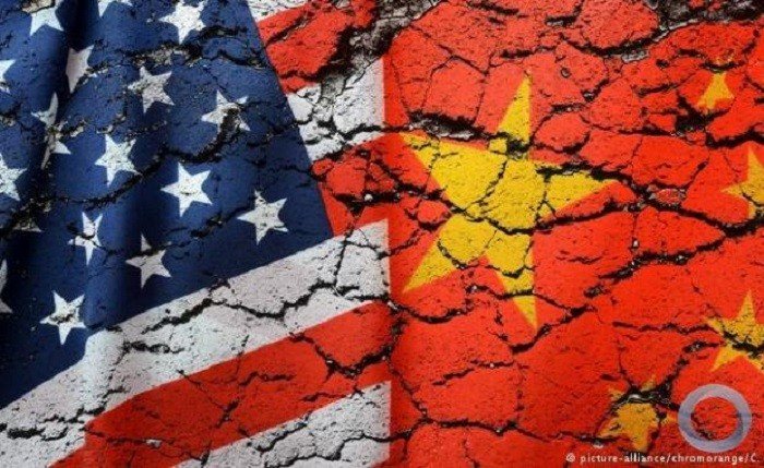 Pequim ameaça EUA após envio de 3 porta-aviões americanos ao mar do Sul da China