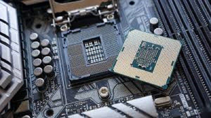 Maior fabricante de microprocessadores da China faz estreia na Bolsa de Valores