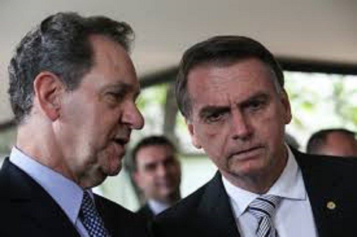 Segundo Pannunzio, o presidente do STJ é o novo advogado de Bolsonaro
