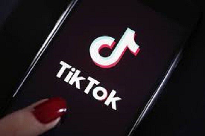 EUA cogita banir aplicativos de redes sociais chinesas no país