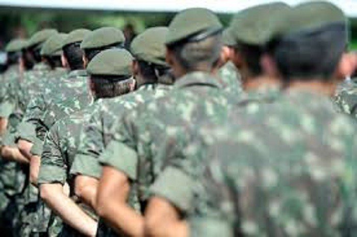 MP e TCU querem apurar participação de militares no Governo Federal
