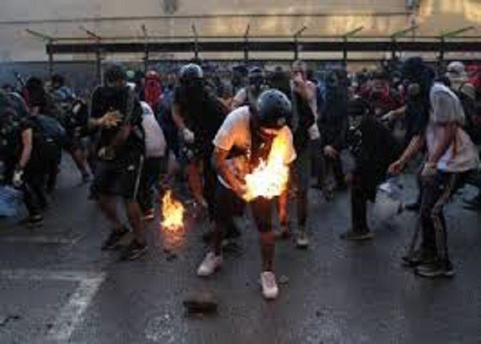 Chile retoma protestos contra sistema privado de pensões
