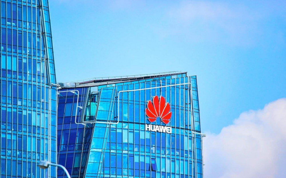 Mais um capítulo na guerra fria entre China e EUA : leilão do 5G no Brasil