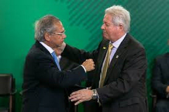 Sem conseguir privatizar o banco, presidente do BB renuncia