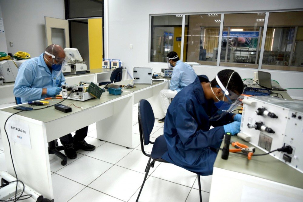 Mais de 2 mil respiradores mecânicos já foram reparados no país a partir de uma iniciativa da Bahia