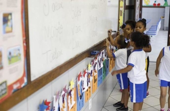 Aulas e eventos proibidos em toda a Bahia até 30 de agosto