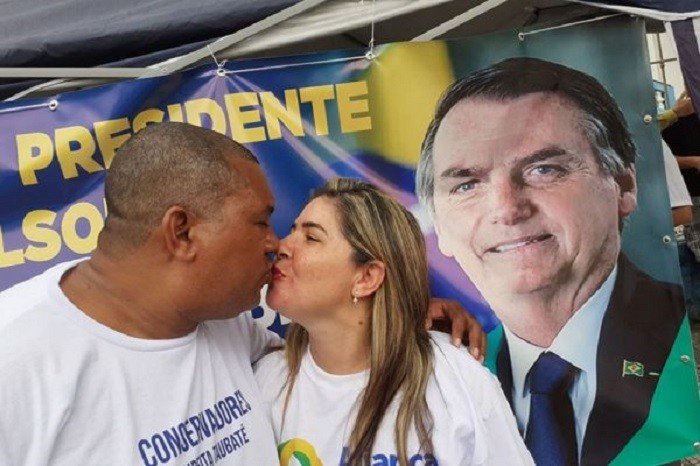 O marido da ex-presidente do PSL de Taubaté, foi preso com mais de 100 kg de pasta base de cocaína.