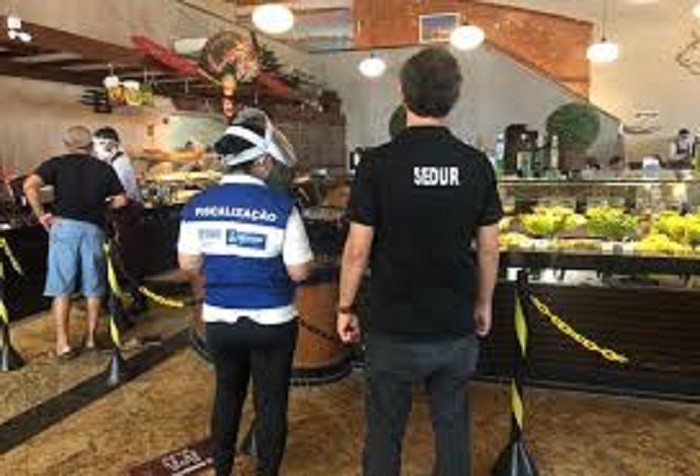 Força-tarefa da Sedur interdita 27 bares e restaurantes no final de semana