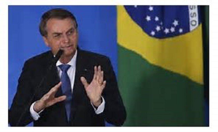 Os 89.000 reais pagos a Michelle Bolsonaro são a ponta do iceberg em esquema envolvendo dinheiro vivo