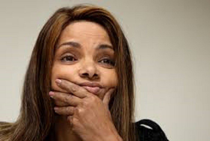 Flordelis é considerada a mentora do assassinato do marido. Filhos são transferidos para o presídio.