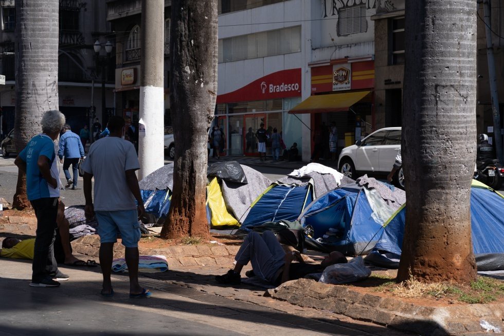 Número de sem-teto em SP aumenta apesar do auxílio emergencial
