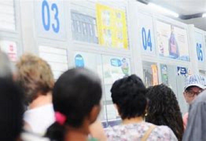 Dupla rouba R$ 18 mil de empresa na entrada de casa lotérica