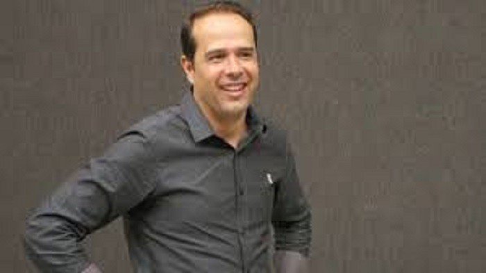 Juiz acata pedido da Globo e autoriza arrombar casa do fundador da Ricardo Eletro