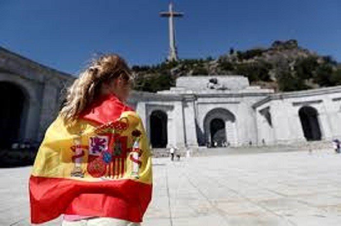 Espanha - Lei declara “nulos de pleno direito” os julgamentos sumários do franquismo e obriga ensino sobre ditadura franquista nas escolas