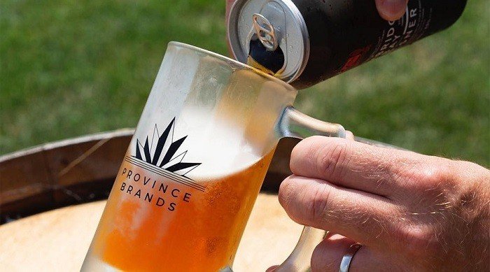 Empresa cria cerveja de maconha sem álcool