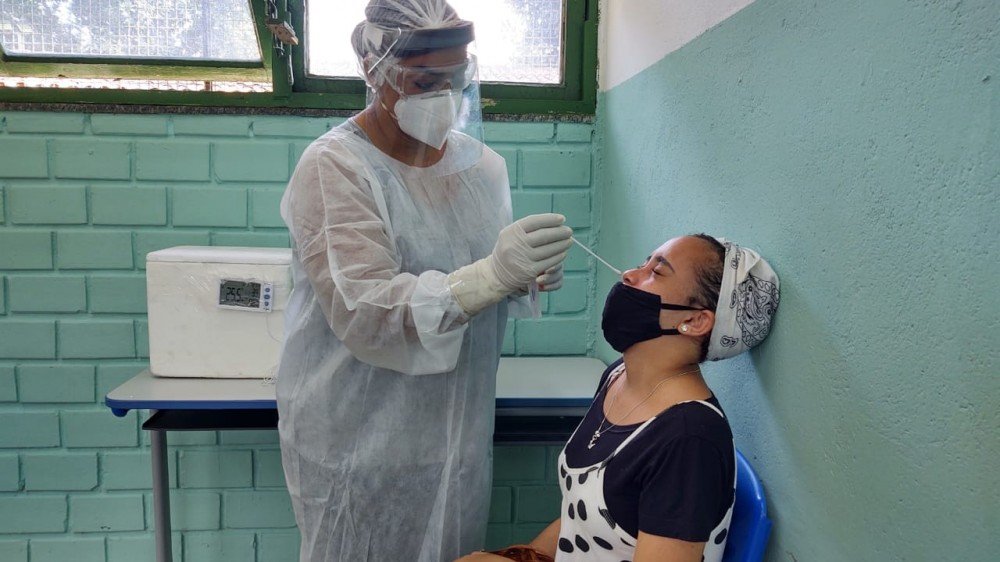 Estado inicia testagens para Covid-19 na comunidade escolar de Cajazeiras e região