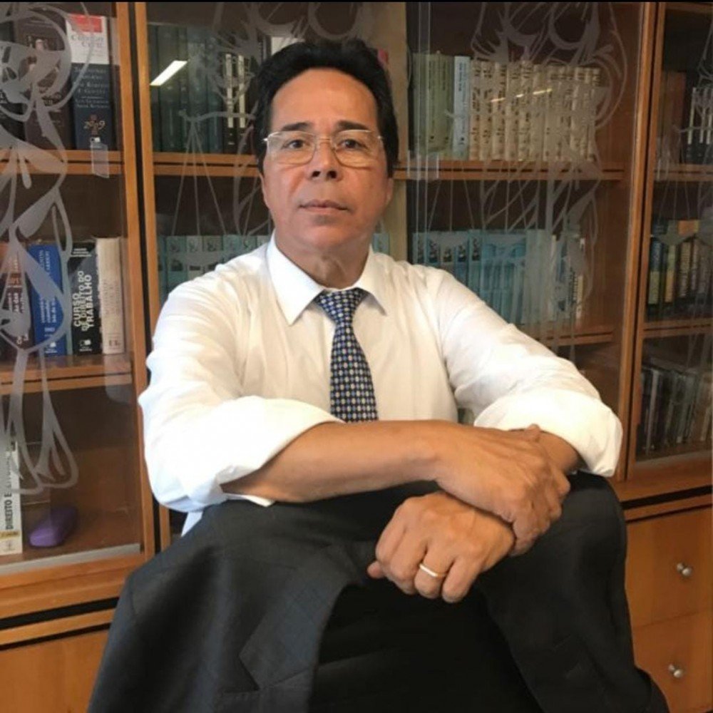 Mais uma movimentação na disputa eleitoral: Dr. Gomes renuncia à candidatura e declara apoio a Joaquim Neto