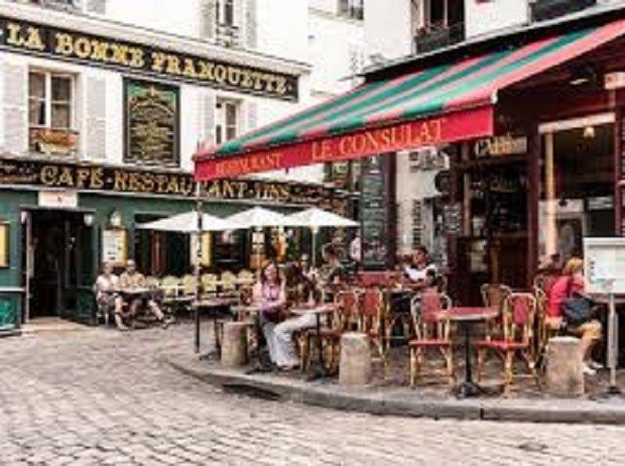 Bares e cafés parisienses fecham por 15 dias a partir de hoje.