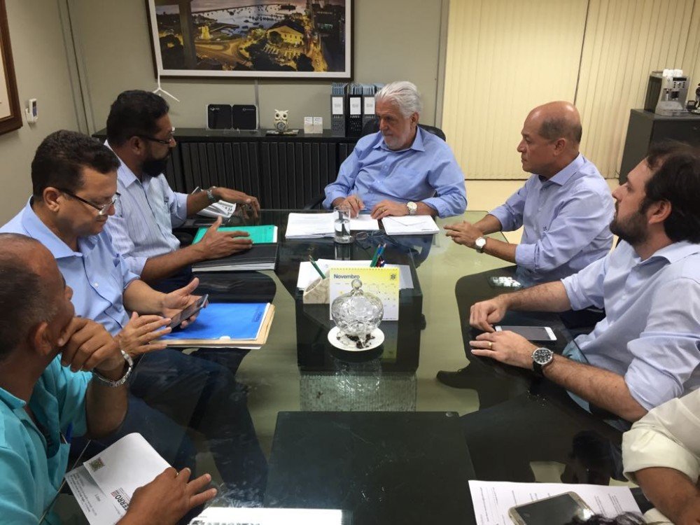 Dep. Joseildo e o Sindiferro apresentam demandas ao secretário Jaques Wagner