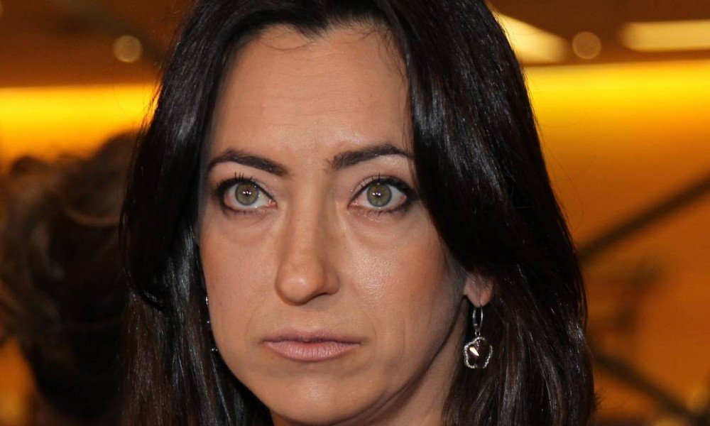 Melancólico fim de um reinado: esposa de Moro perde o equilíbrio e chama seus seguidores de 