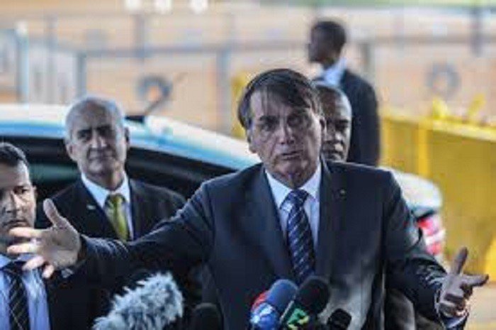 Marcia Tiburi diz que Bolsonaro usa a tortura como método de governo