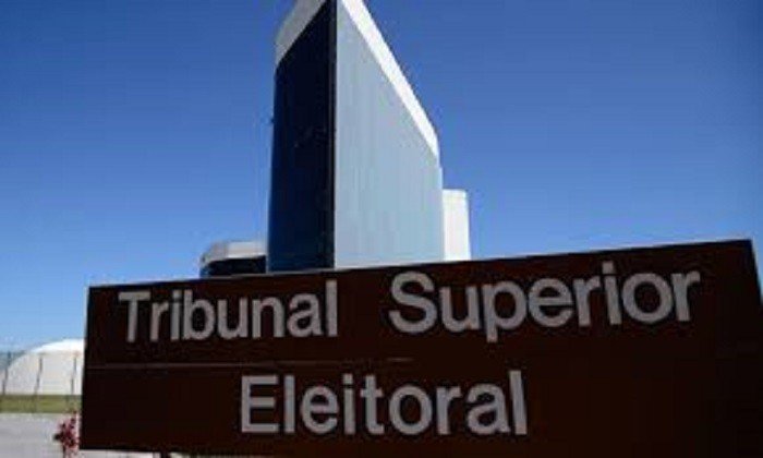 Pesquisas eleitorais suspeitas se disseminam pelo país