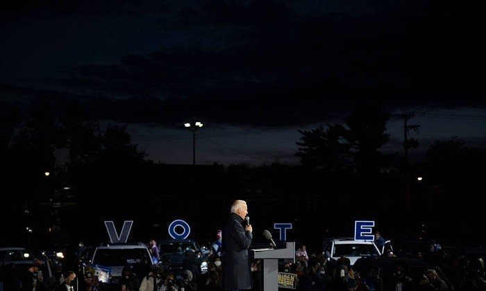 Sob tensão, EUA decidem hoje entre Trump e Biden