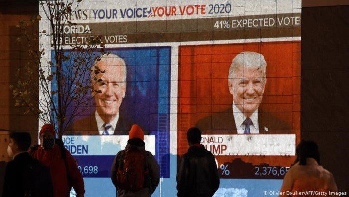 Após virada de Biden, Trump ameaça recorrer à Justiça