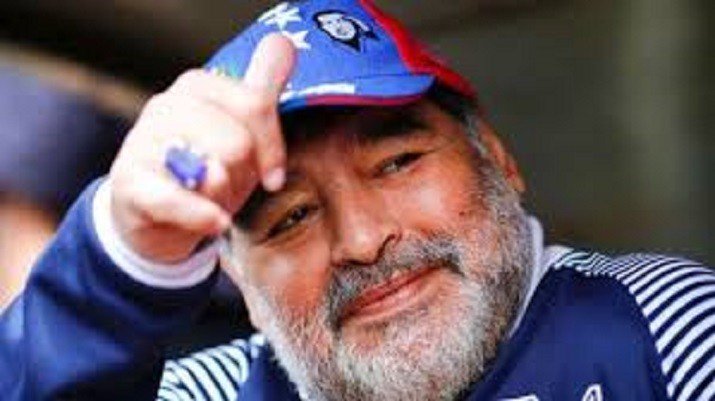 Maradona recebe alta após cirurgia no cérebro