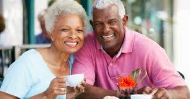 IBGE: Expectativa de vida dos brasileiros sobe 76,6 anos