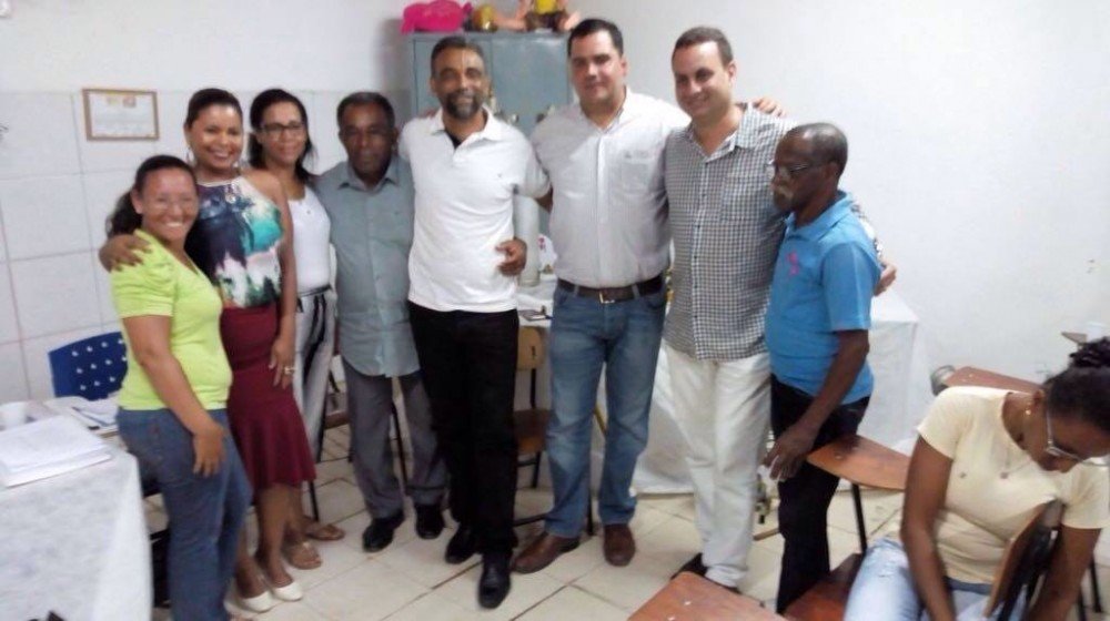 Comunidade do Teresópolis tem promessa de reabertura de Escola