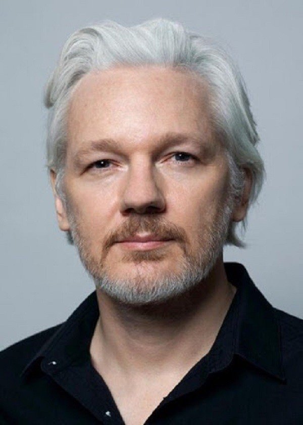 Em apelo dramático, Snowden diz que só Trump pode salvar a vida de Assange
