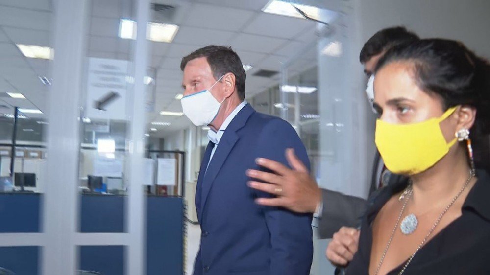 Prefeito Marcelo Crivella é preso em operação da polícia e do MP no Rio