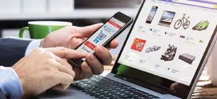Vendas de Natal crescem em lojas eletrônicas e caem em shoppings