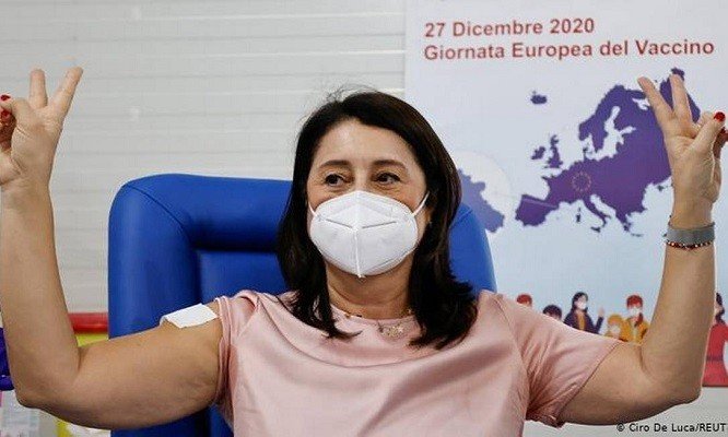 Covid-19: Mais de 40 países já começaram imunização