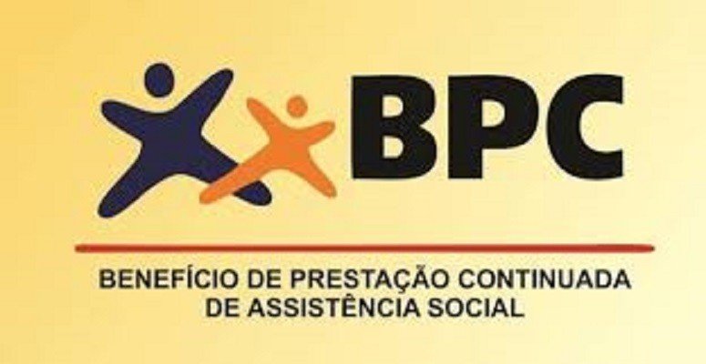 Bolsonaro limita benefício do BPC e pode excluir 500 mil pessoas