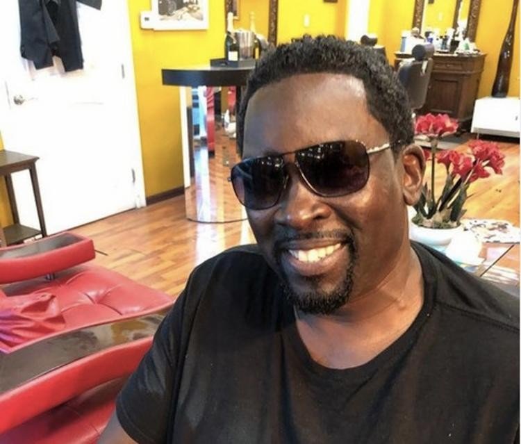 Ator de 'Plantão Médico', Dearon Thompson é encontrado morto em casa no EUA