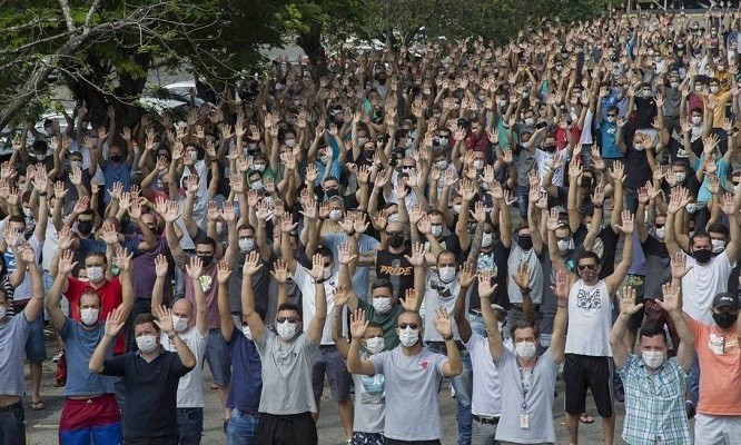 País perdeu uma multinacional a cada três meses desde 2018, da indústria ao varejo
