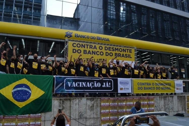 Funcionários do Banco do Brasil fazem paralisação de 24h na Bahia